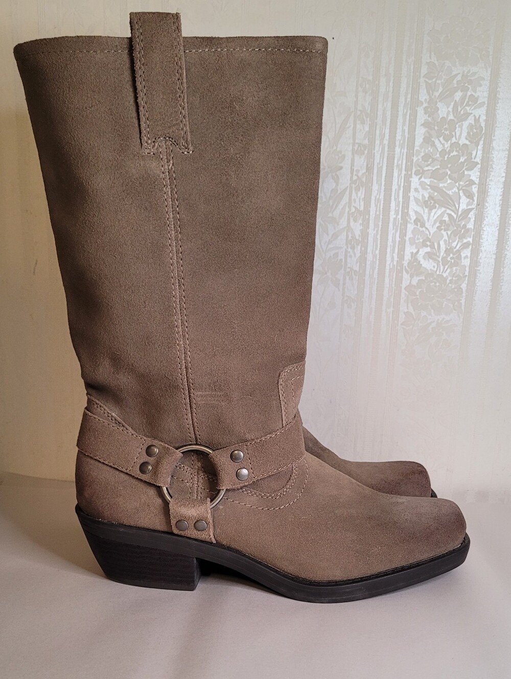 Genuine 1976 Leather Harness Boots 9.5 - Picture 2 of 9